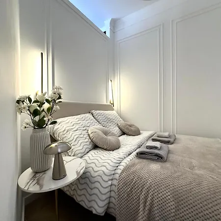 Swidnicka - 200m Main Square - Self Check-in 20h * Вроцлав