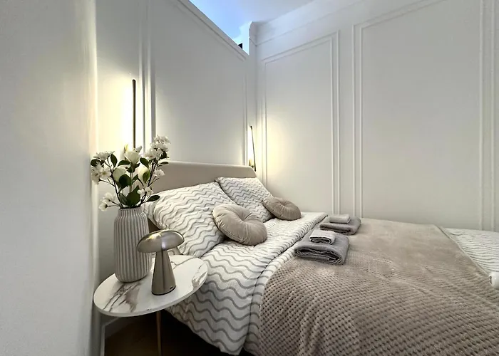 Swidnicka - 200m Main Square - Self Check-in 20h * Βρότσλαβ