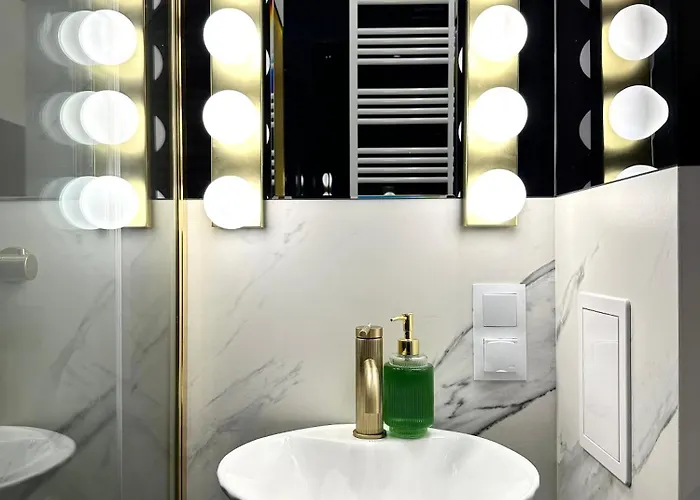 Apartamento Swidnicka - 200m Main Square - Self Check-in 20h